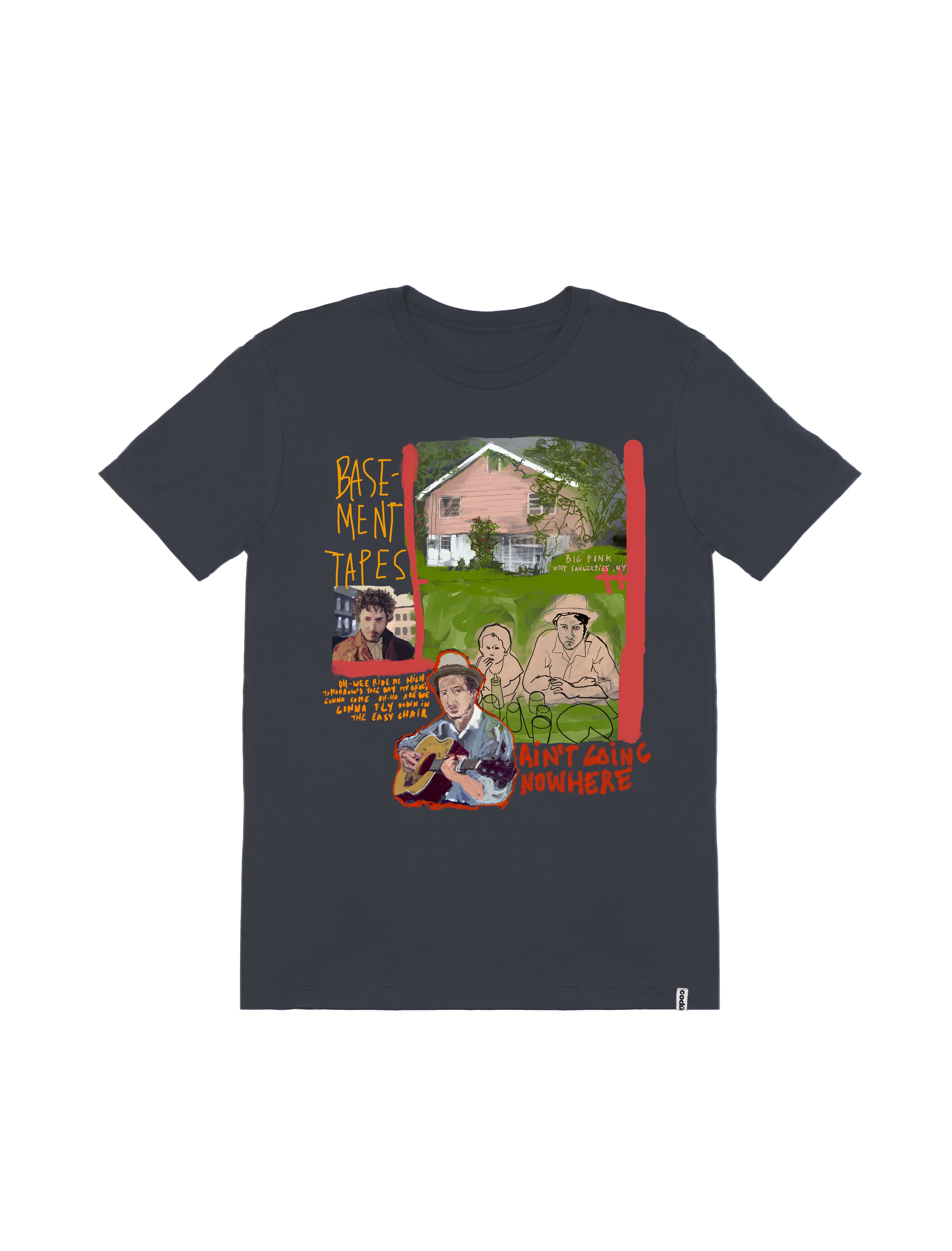 Polera color Dark Grey BIG PINK de arte de Sergio Coddou. Vista frontal en Classic Fit.