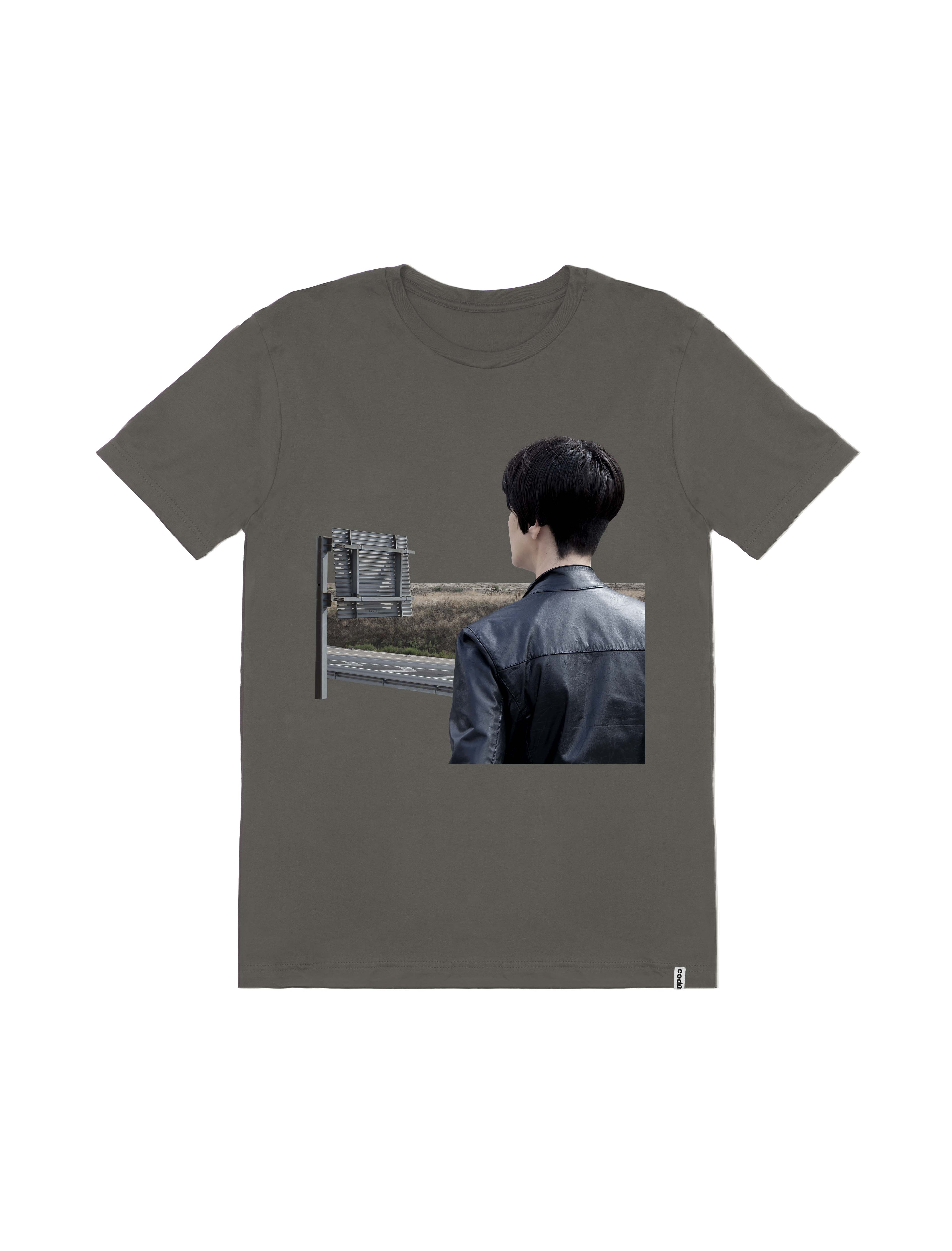 ON THE ROAD 6 T-SHIRT // Classic Fit (ART3.001)