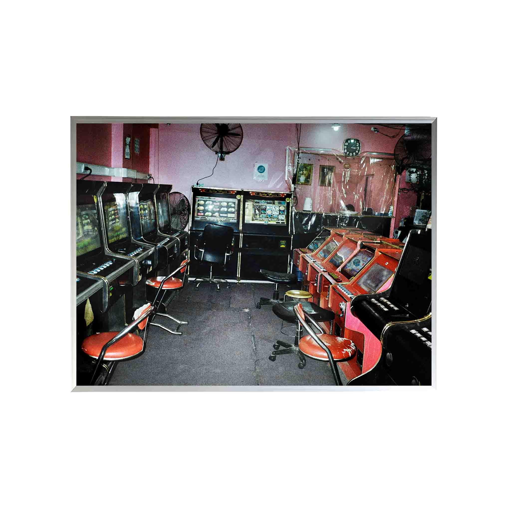 SERIE VALPARAÍSO: # 08 by Nicolás Wormull